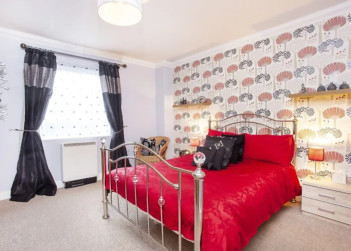 Riverbank View Three Bedroom With Free Parking York