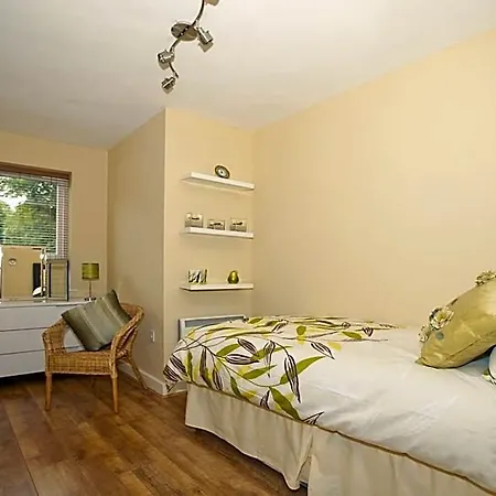 Riverbank View Three Bedroom With Free Parking Appartement York