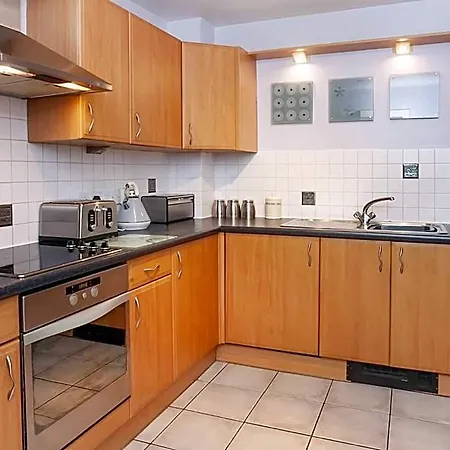 Riverbank View Three Bedroom With Free Parking * York