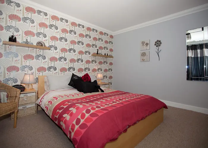 Riverbank View Three Bedroom With Free Parking York