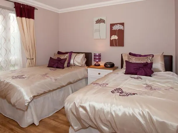 Riverbank View Three Bedroom With Free Parking Appartement York